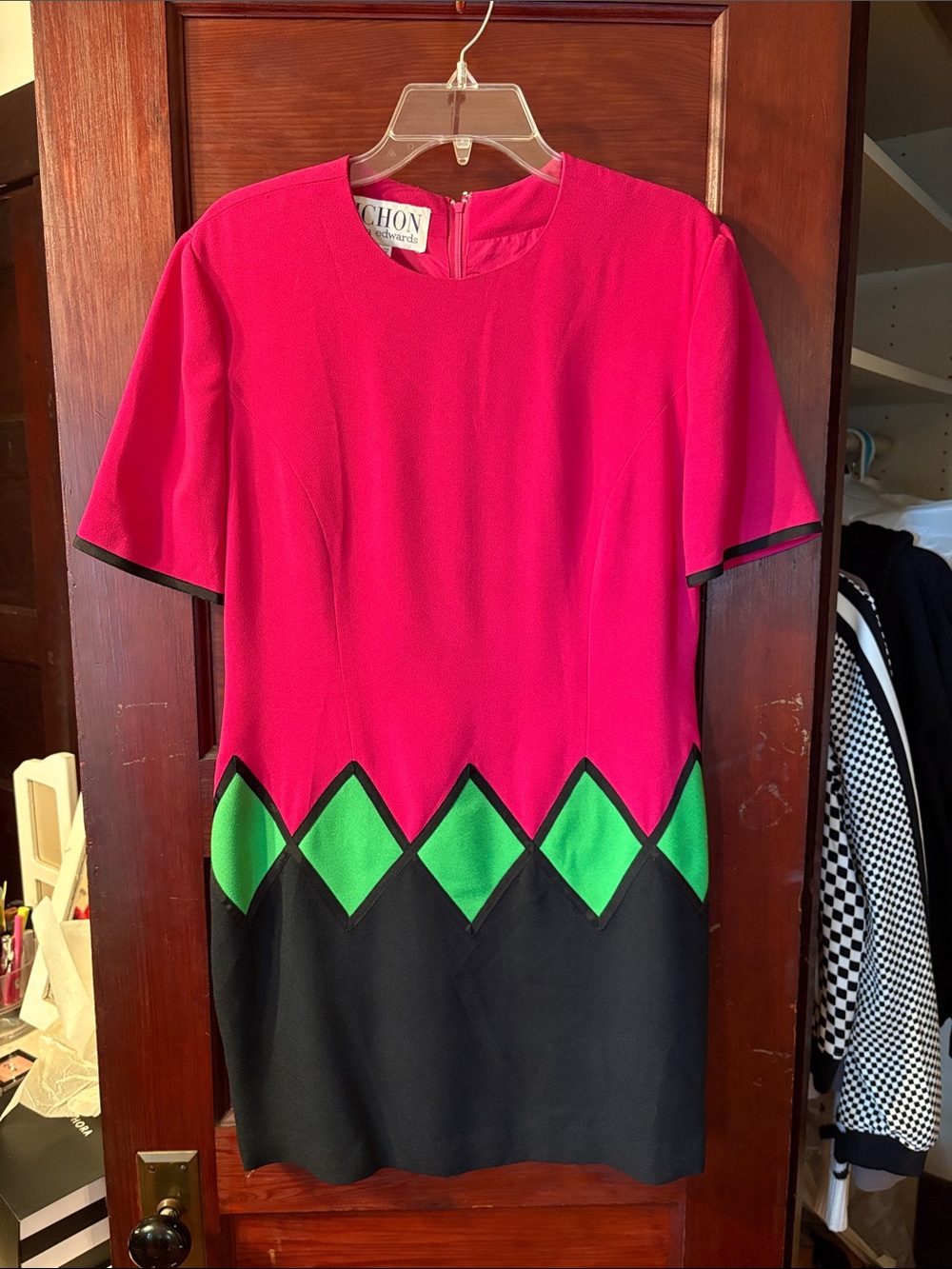 Chic Fuchsia Dress with Green Diamond Detail | Cocktail Hour at the Golf Club!